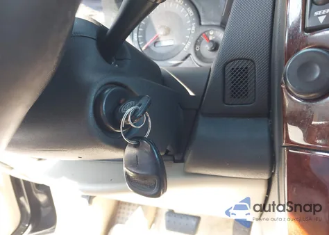 2004 Cadillac Srx Standard z USA, uszkodzony, nr VIN 1GYEE637940166858